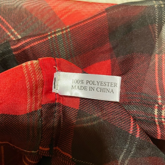 Sheer infinity scarf red and black plaid, size OS - Picture 5 of 5